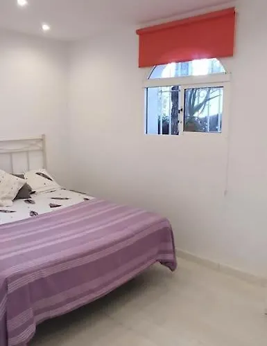 Al Lado De La Playa *