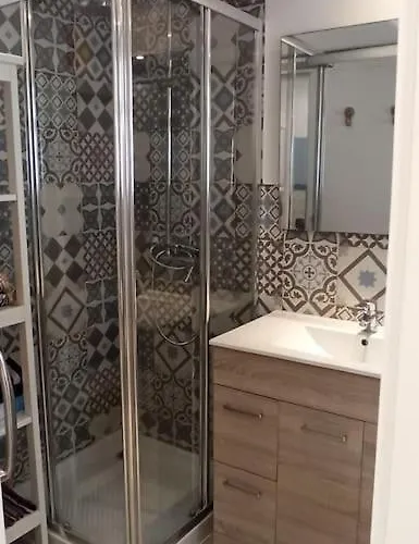 Al Lado De La Playa אסטפונה